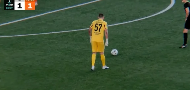 فيديو.. هدف لا يصدق من حارس مرمى في الدوري الروسي